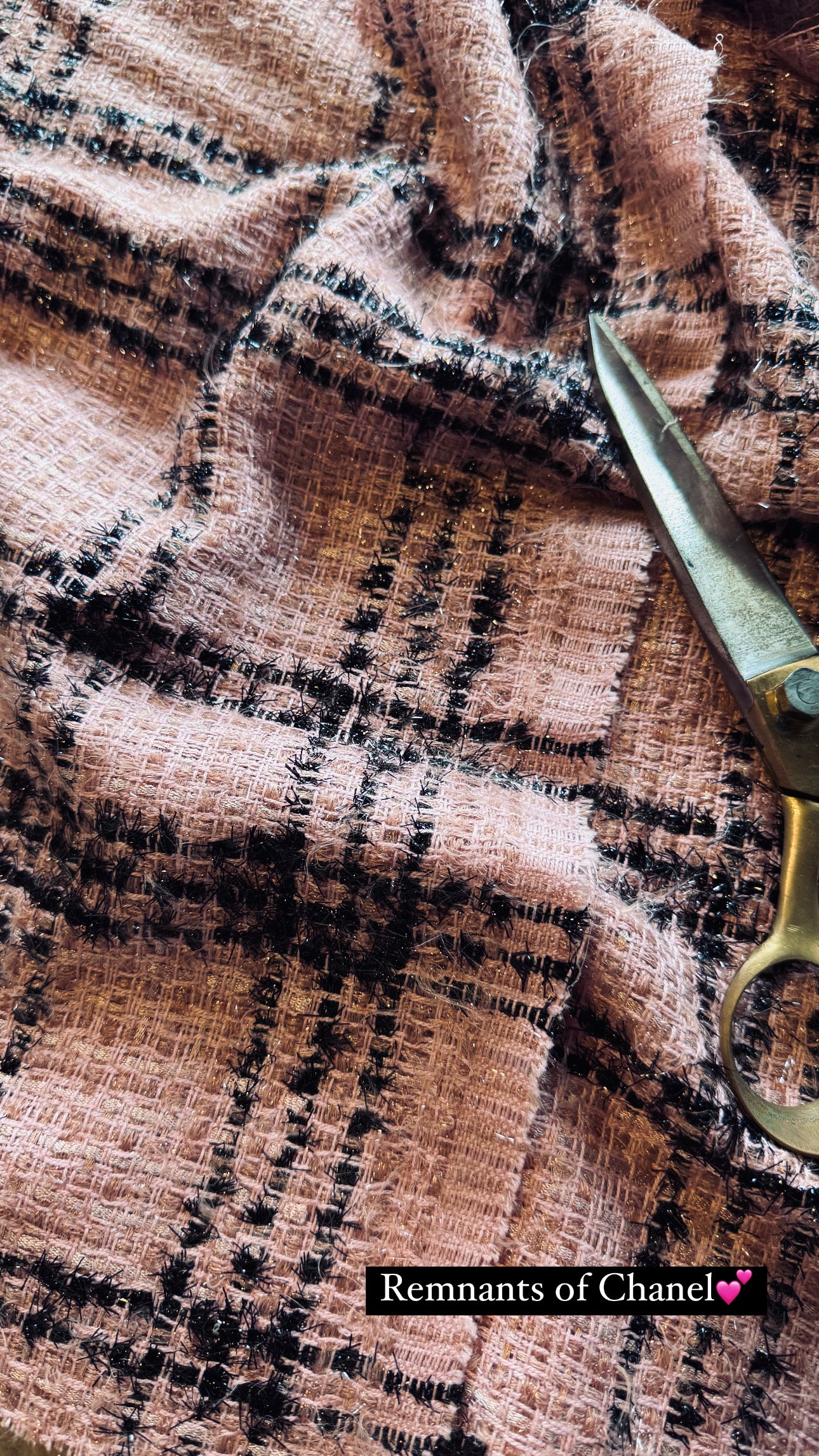 Remnants of Chanel - pink tweed