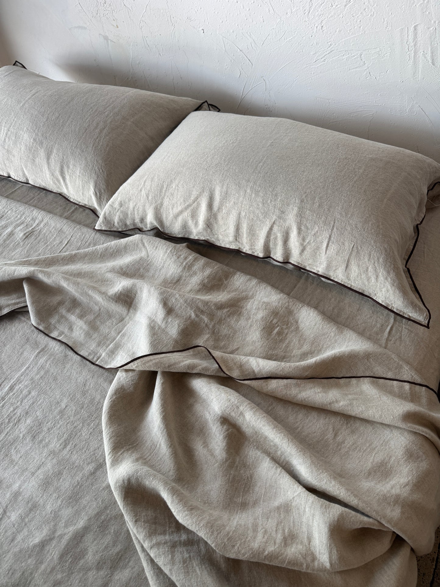Natural Linen Luxe size flat sheets by Melìse Smith