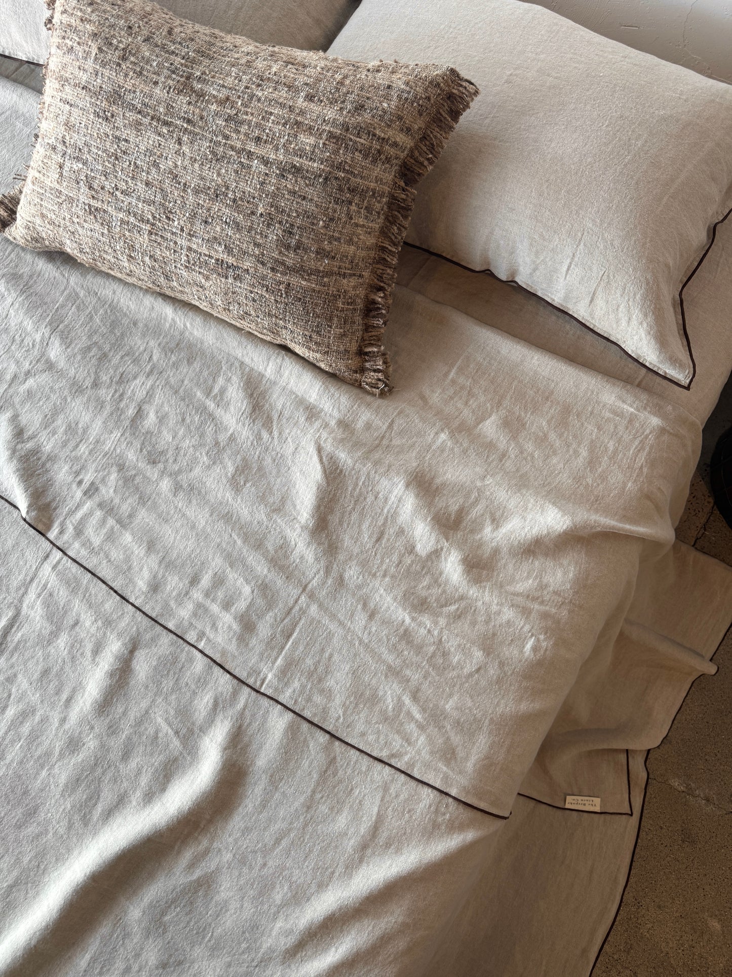 Natural Linen Luxe size flat sheets by Melìse Smith