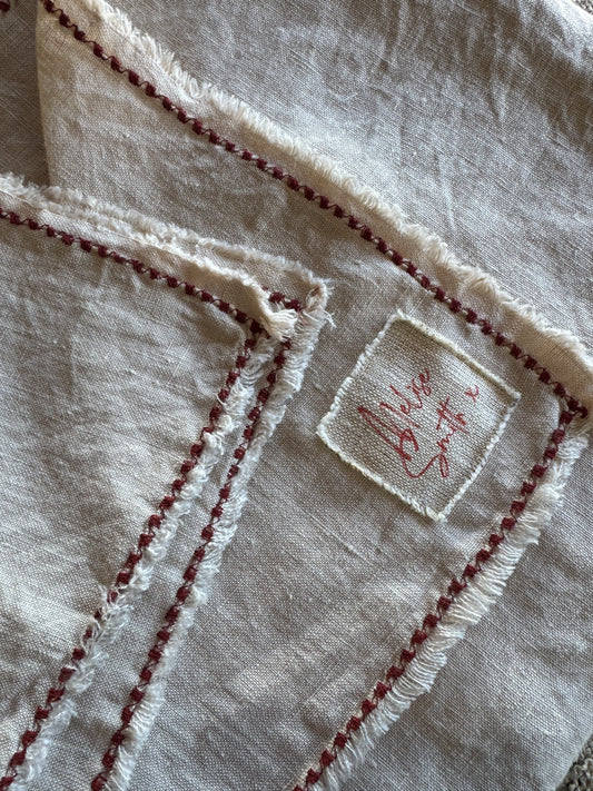 Embroidered tablecloth 002
