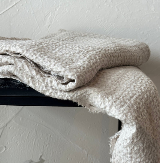 Waffle linen throw - Ecru