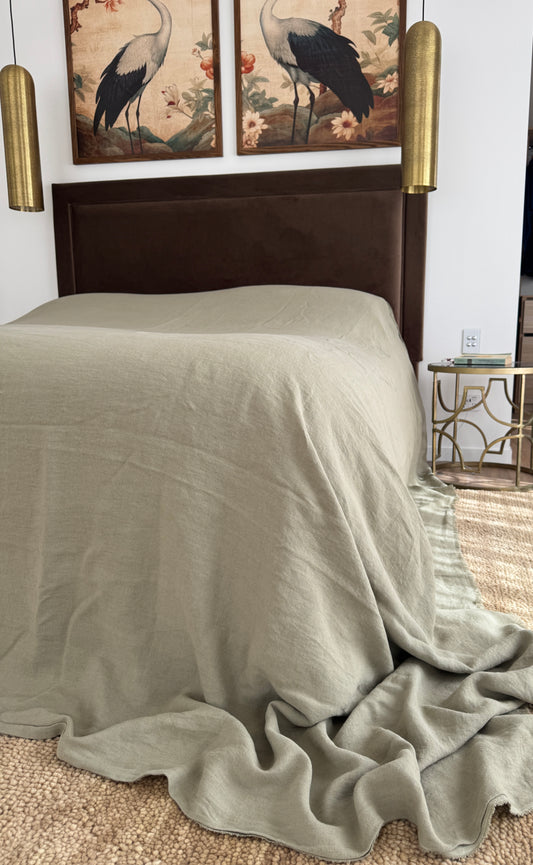 Heavyweight Flax Linen Bedcover- Bayleaf